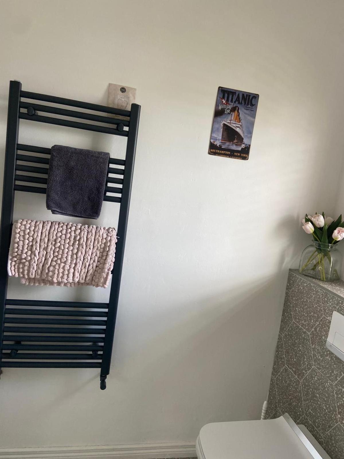 Sea La Vie Hotel Bangor  Luaran gambar