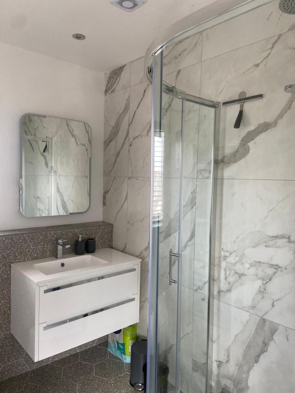 Sea La Vie Hotel Bangor  Luaran gambar